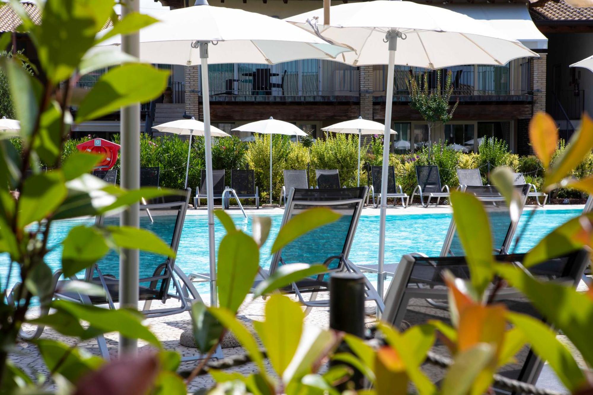Lake Garda Resort Moniga del Garda Esterno foto