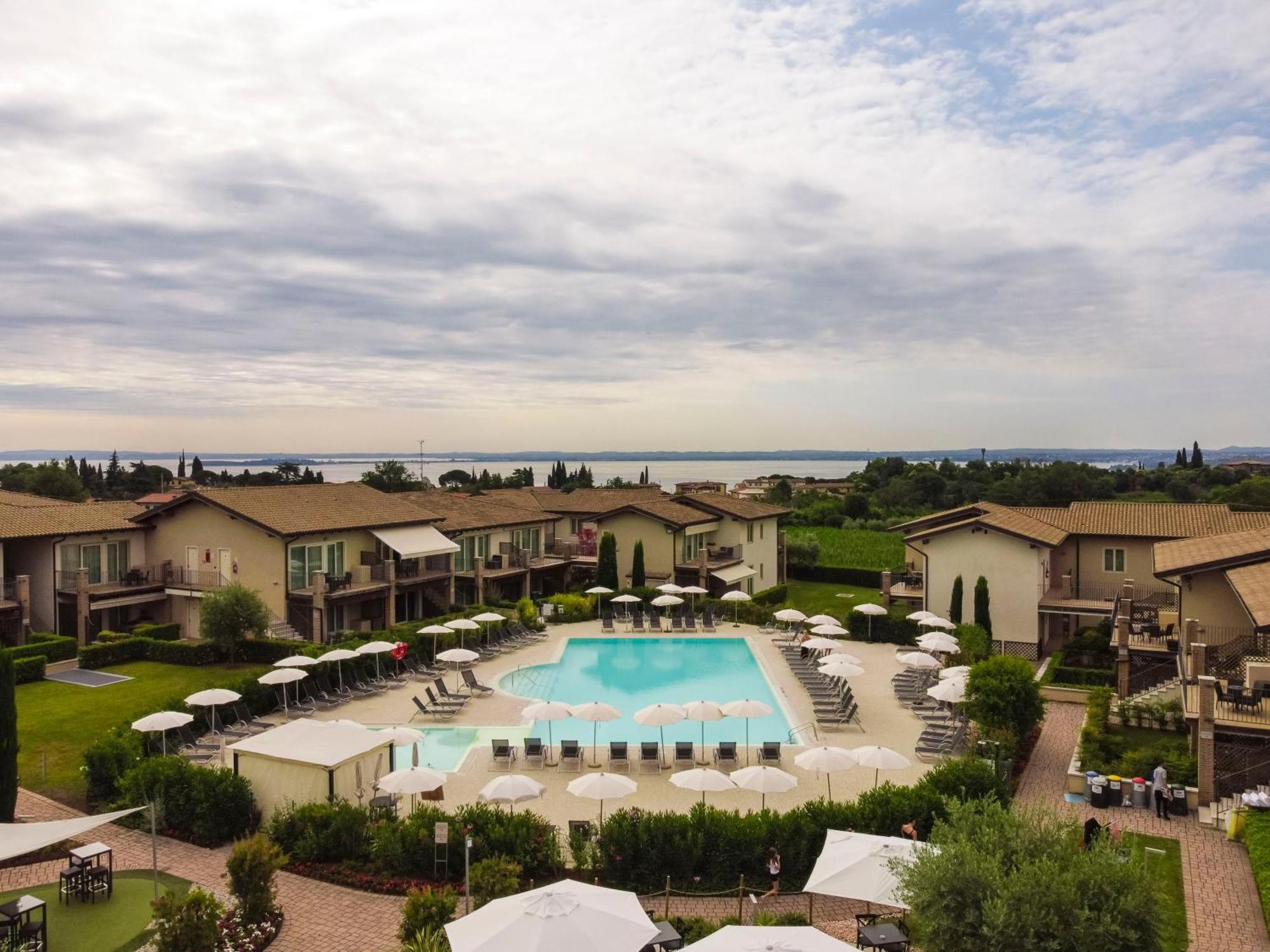 Lake Garda Resort Moniga del Garda Esterno foto