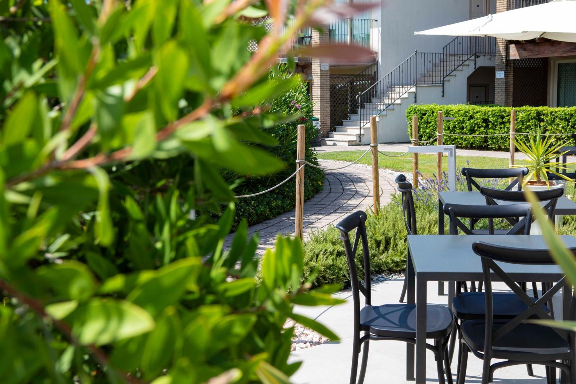 Lake Garda Resort Moniga del Garda Esterno foto