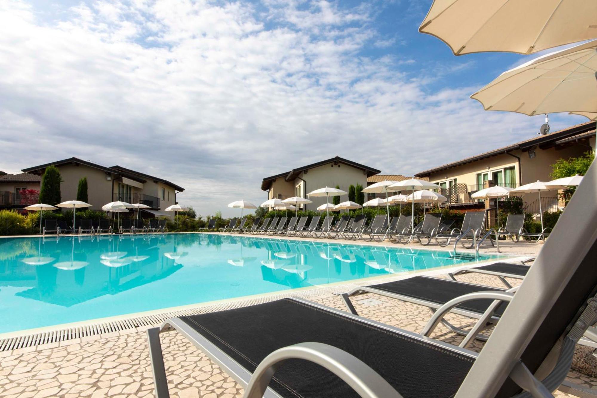 Lake Garda Resort Moniga del Garda Esterno foto