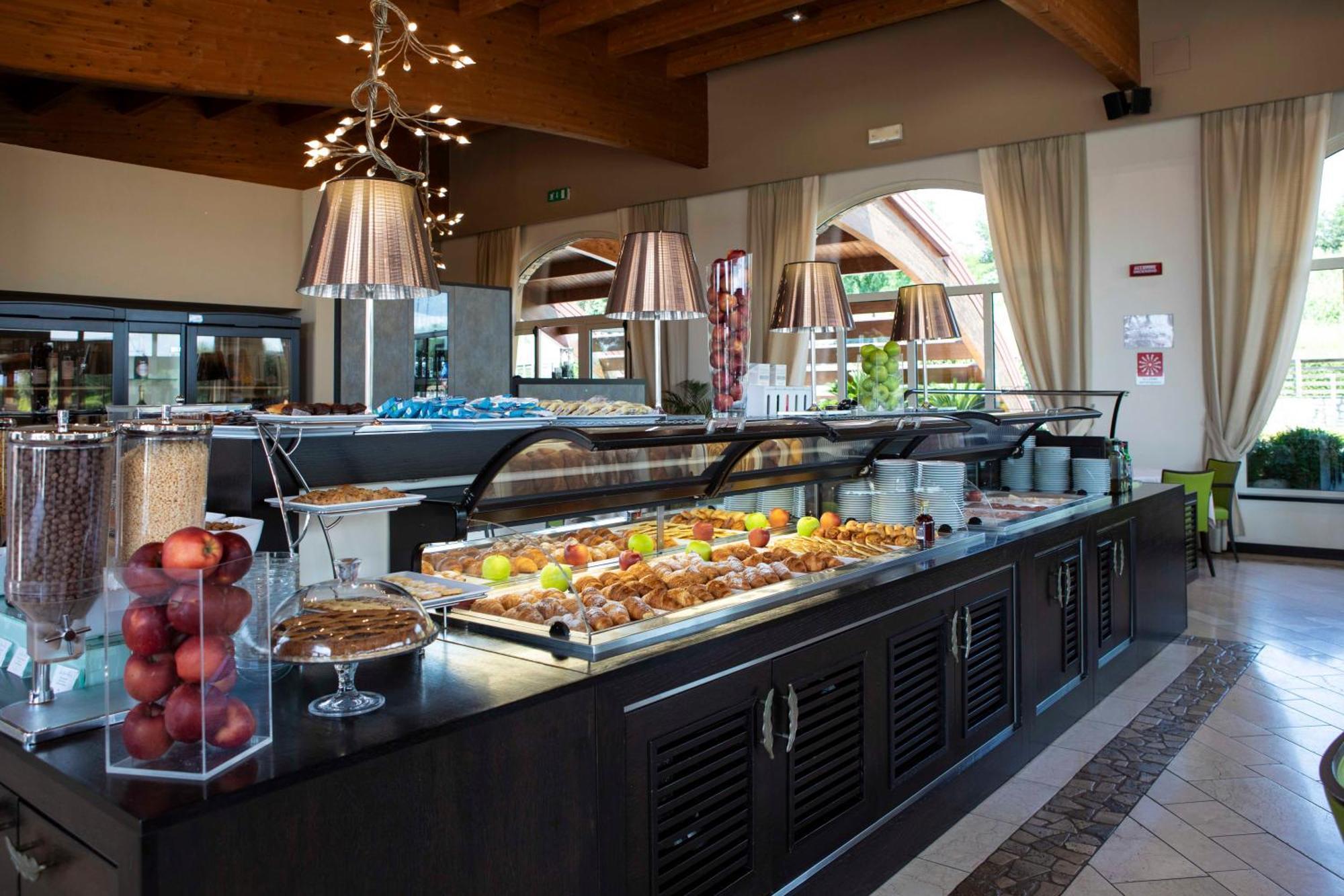 Lake Garda Resort Moniga del Garda Esterno foto